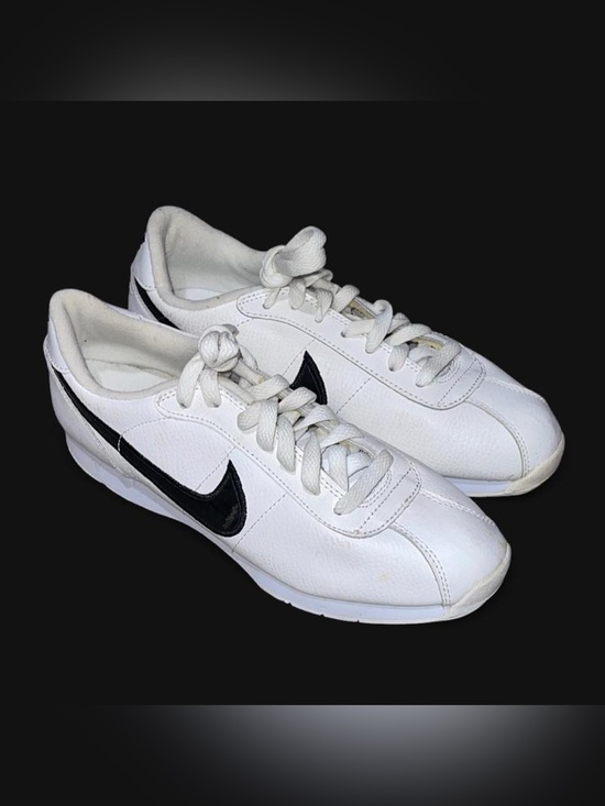 Nike Shoes - Nike Sneakers Cortez Style White/Black Swoosh Shoes Womens 8.5